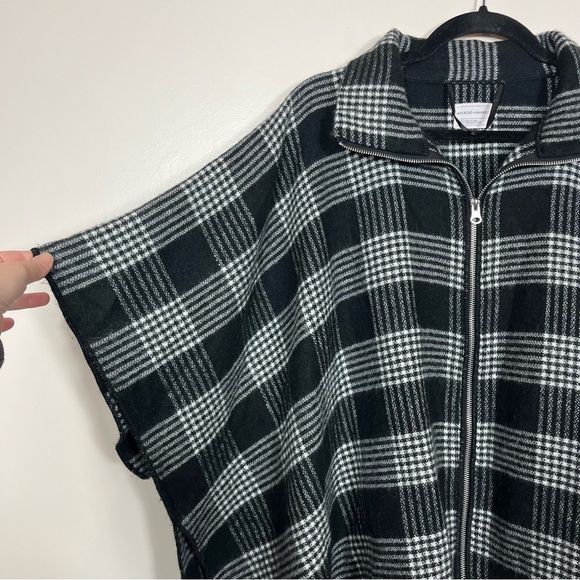Melrose and Main Plaid Zippered Poncho OS Grunge Academia Preppy - Picture 4 of 7